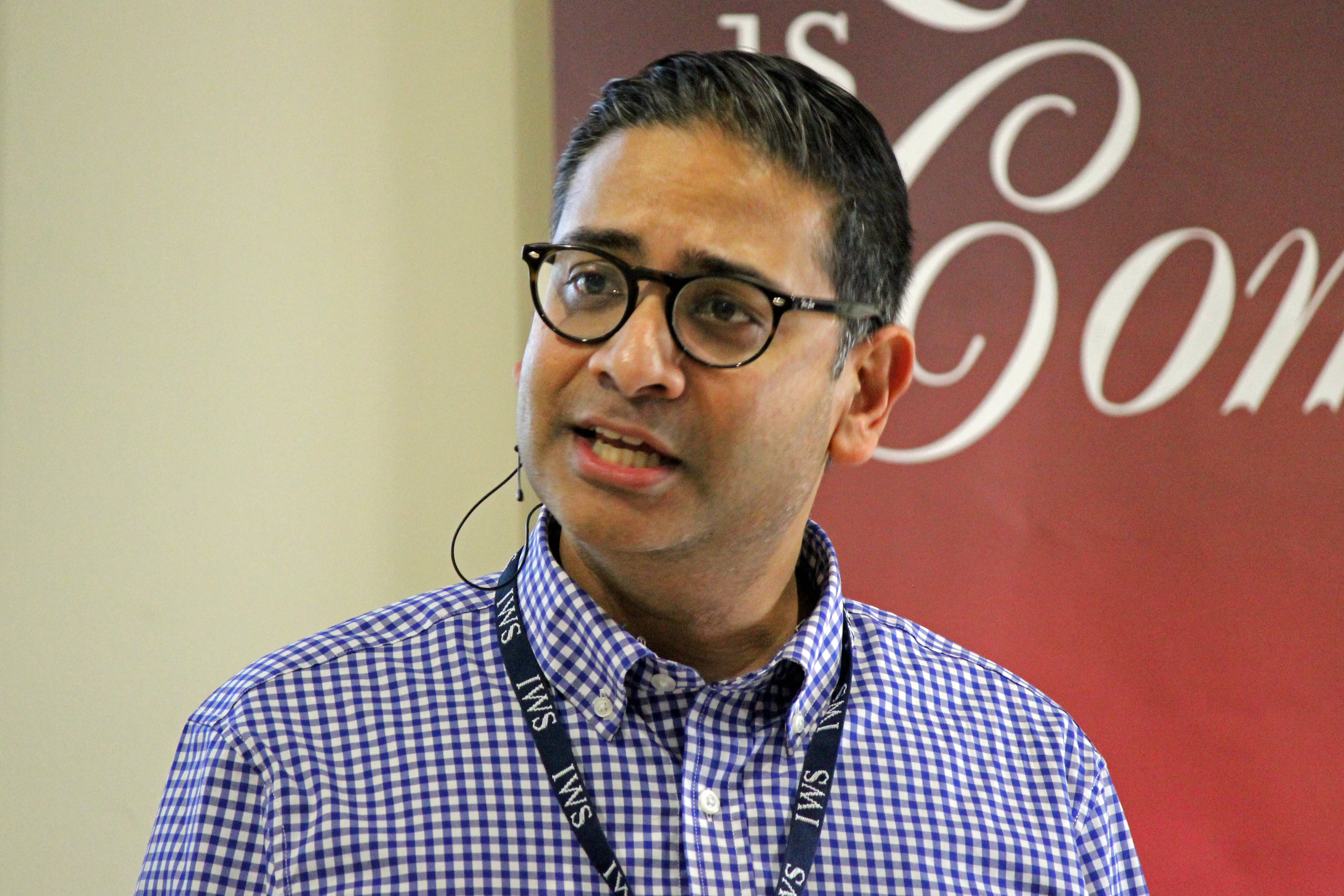 Glenn Packiam teaching at the January 2019 seminar